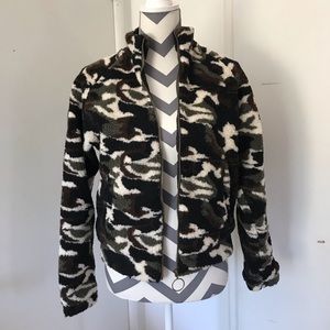 SHEIN camouflage Sherpa jacket